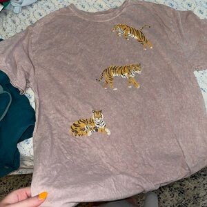 boutique tiger shirt
